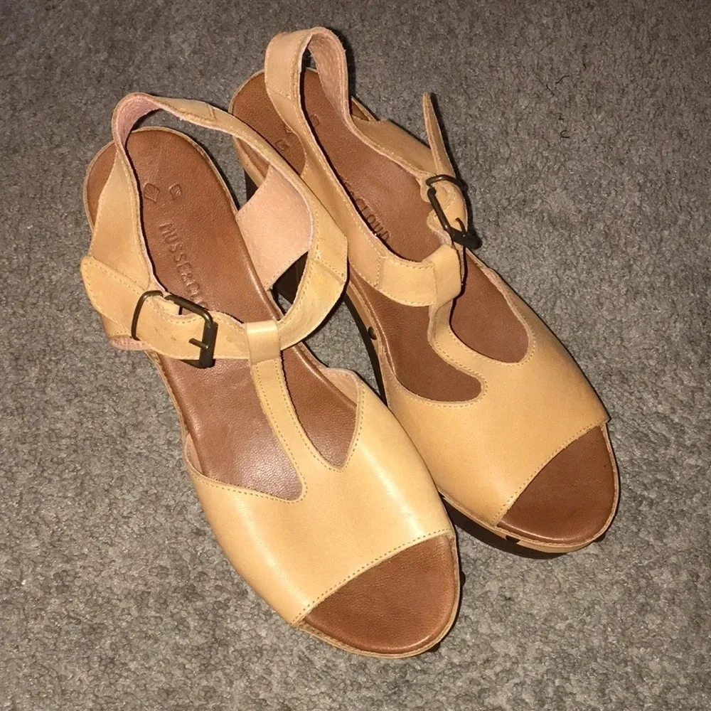 Musse & Cloud Tan Leather Wooden Heel Platforms - Picture 2 of 8